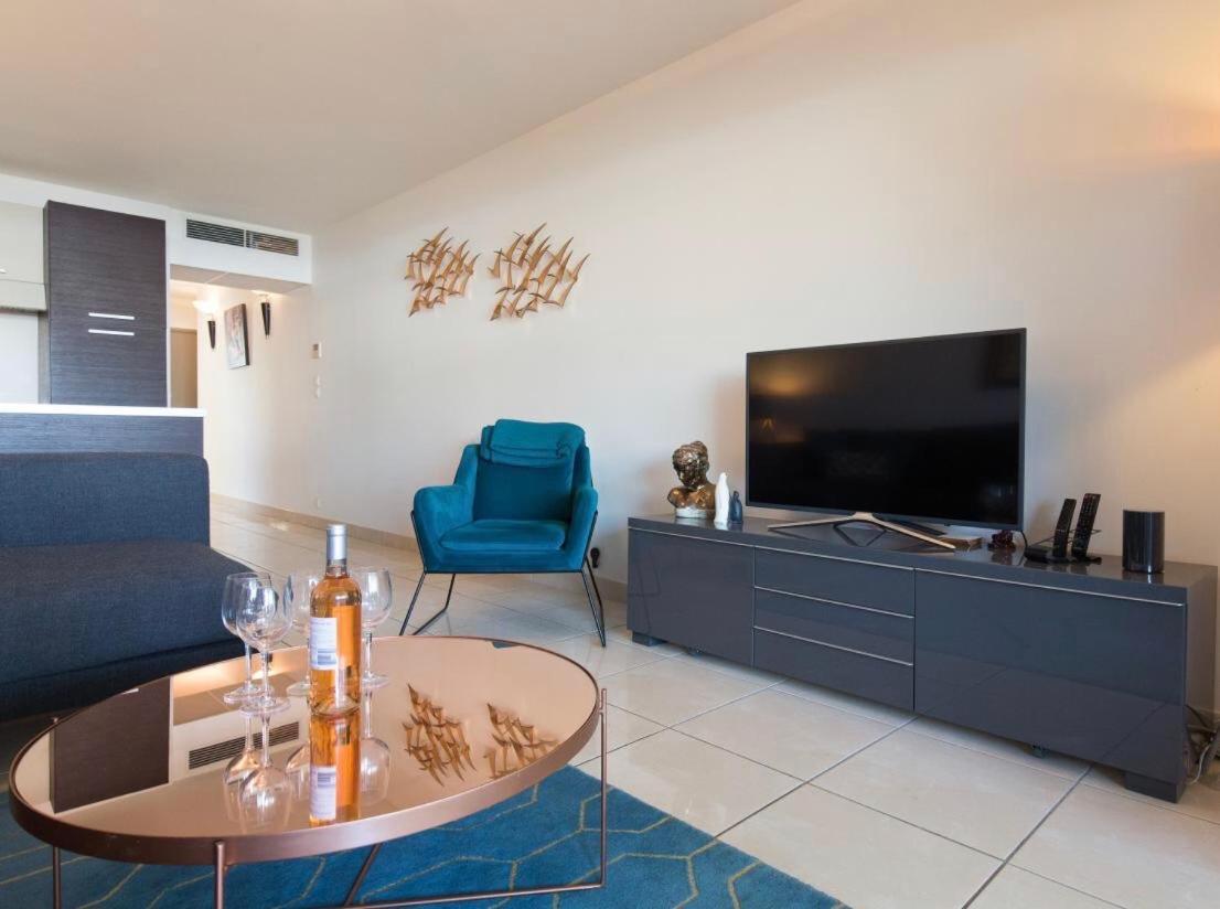 Luxury 3 Piece Garden Apartment In Cannes Marina Mandelieu-la-Napoule Exterior photo