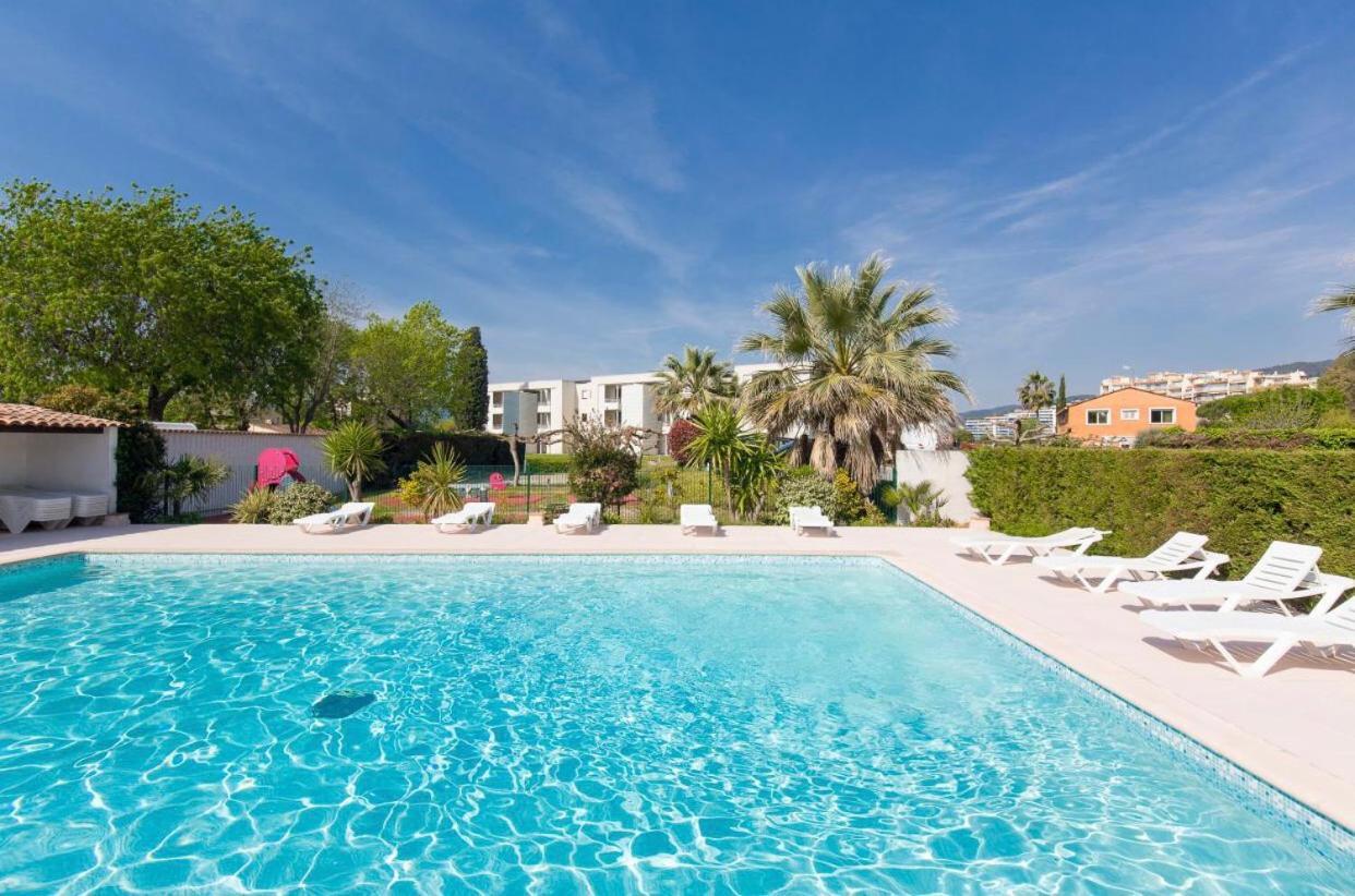 Luxury 3 Piece Garden Apartment In Cannes Marina Mandelieu-la-Napoule Exterior photo
