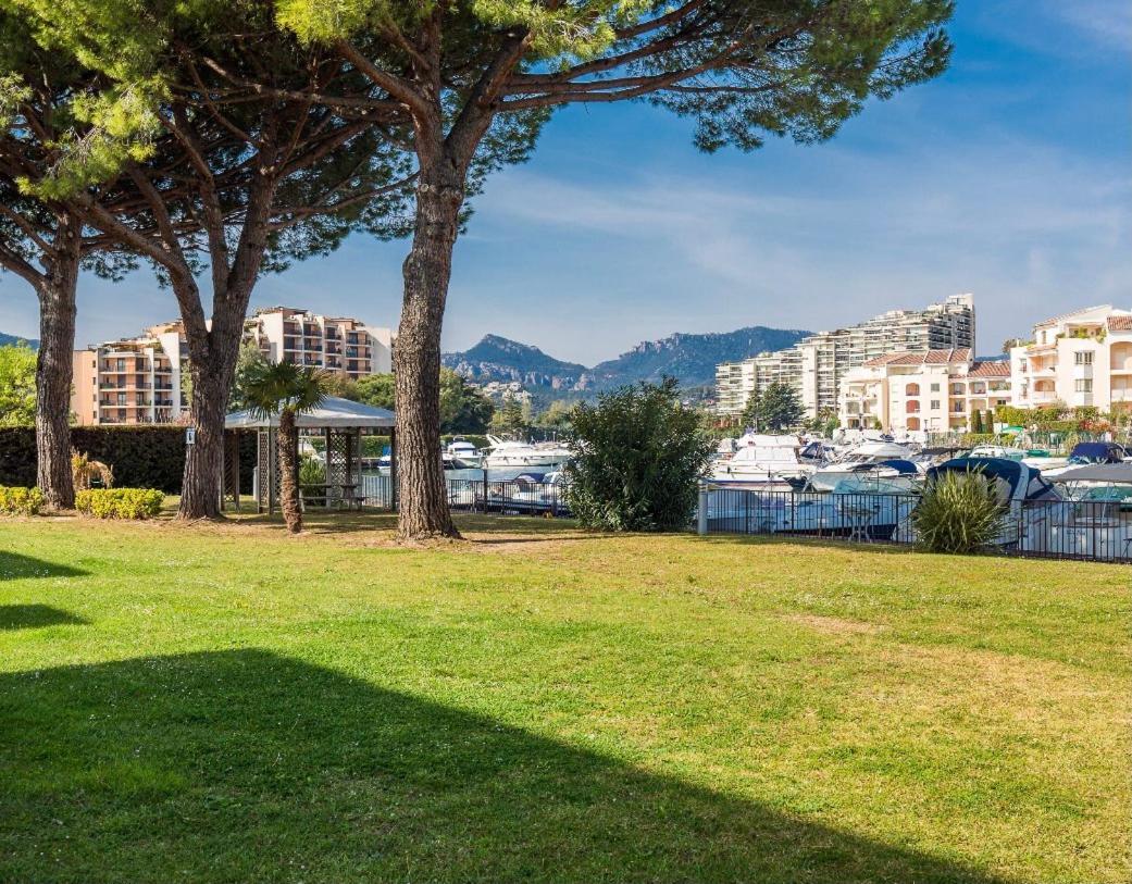 Luxury 3 Piece Garden Apartment In Cannes Marina Mandelieu-la-Napoule Exterior photo